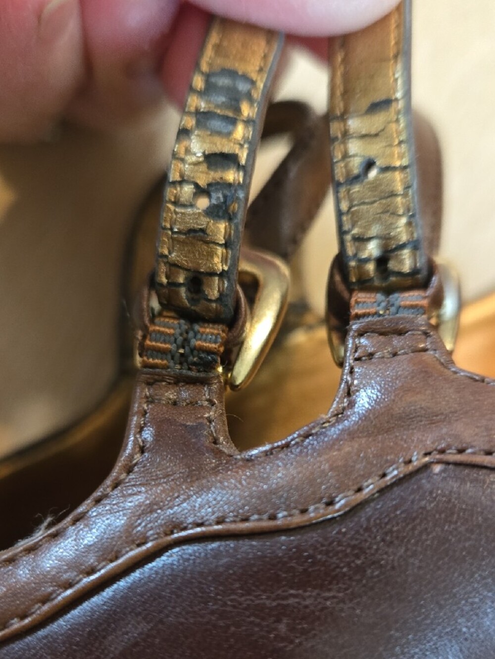 Vintage Circa Joan & David Leather Mary Jane Pump Adjustable Straps Gold Buckle - Picture 10 of 11